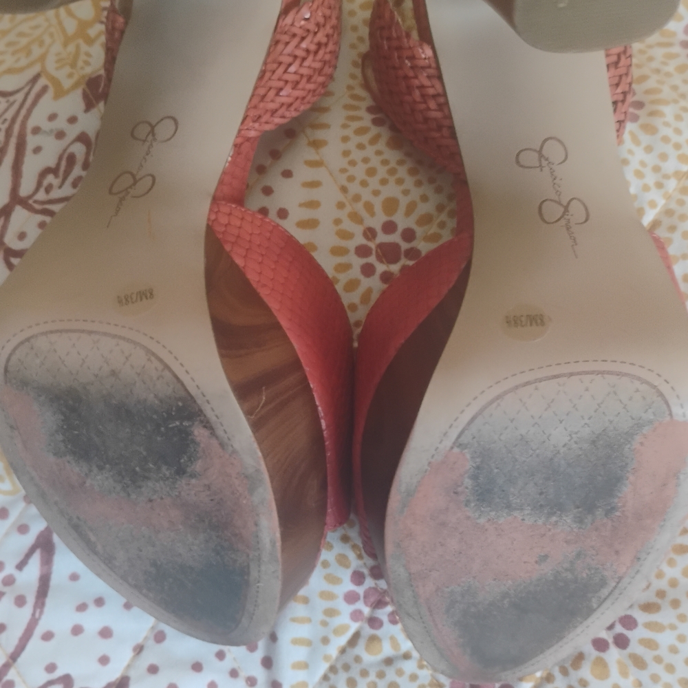 Jessica Simpson Textured Red Heels - Picture 6 of 8